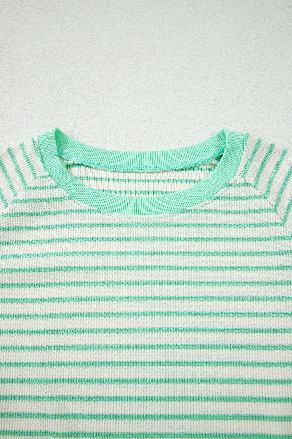 Green Stripe Colorblock Trim Round Neck Short Sleeve Tee