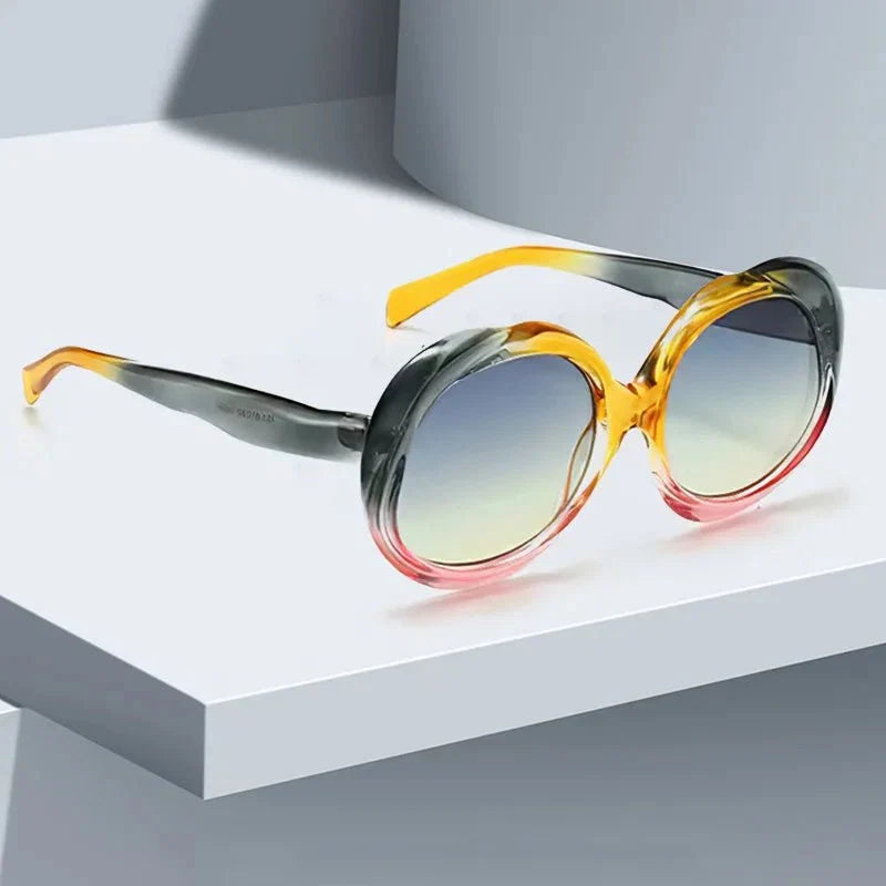 2025 New Retro Oval Sunglasses | UV Protection with Photochromic Lenses