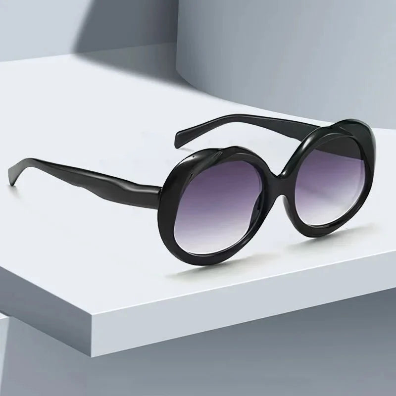 2025 New Retro Oval Sunglasses | UV Protection with Photochromic Lenses