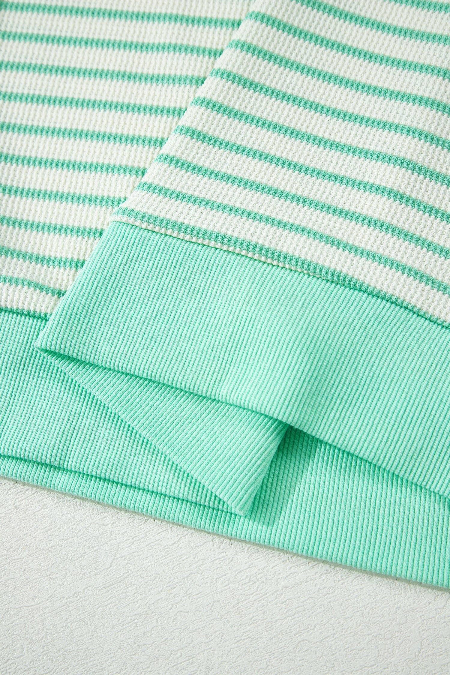 Green Stripe Colorblock Trim Round Neck Short Sleeve Tee