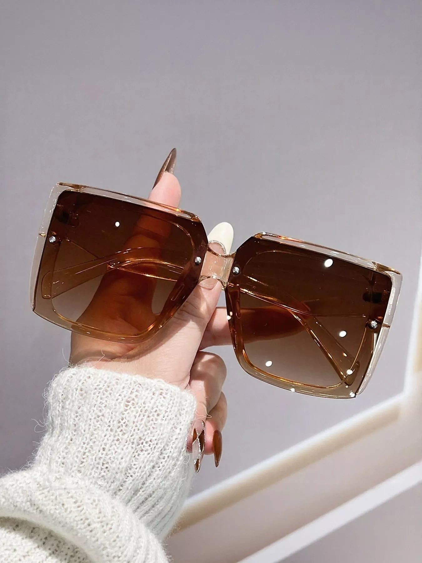 Oversized Gradient Square Sunglasses