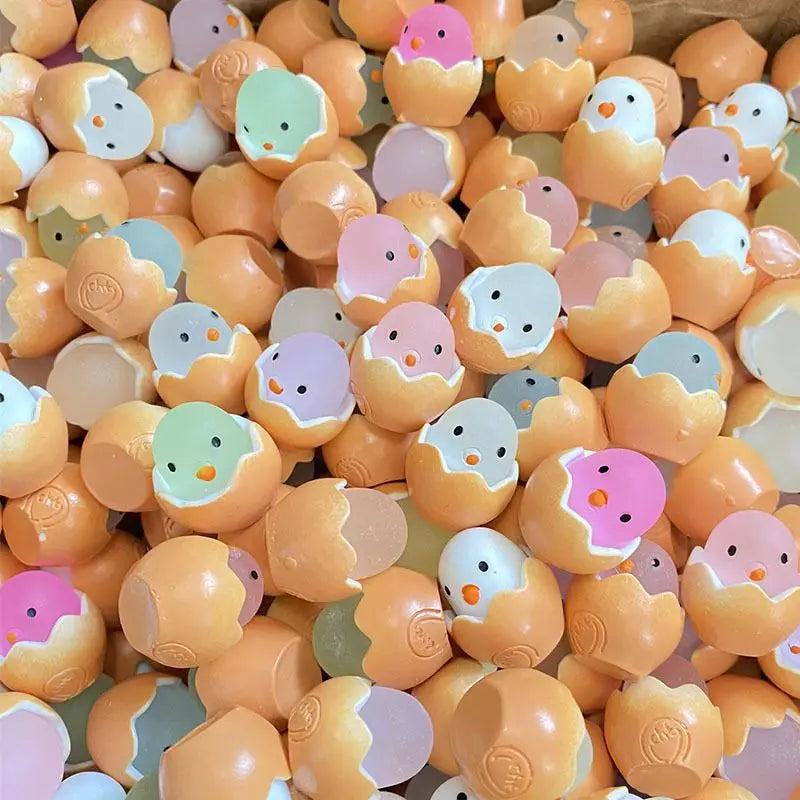 Luminous Eggshell Chick Car Decoration | Resin DIY Toy for Jewelry and Gifts
