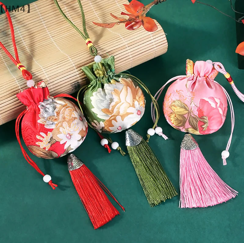 Chinese Style Embroidery Tassel Gift Pouch | Lotus Scented Sachet Bag