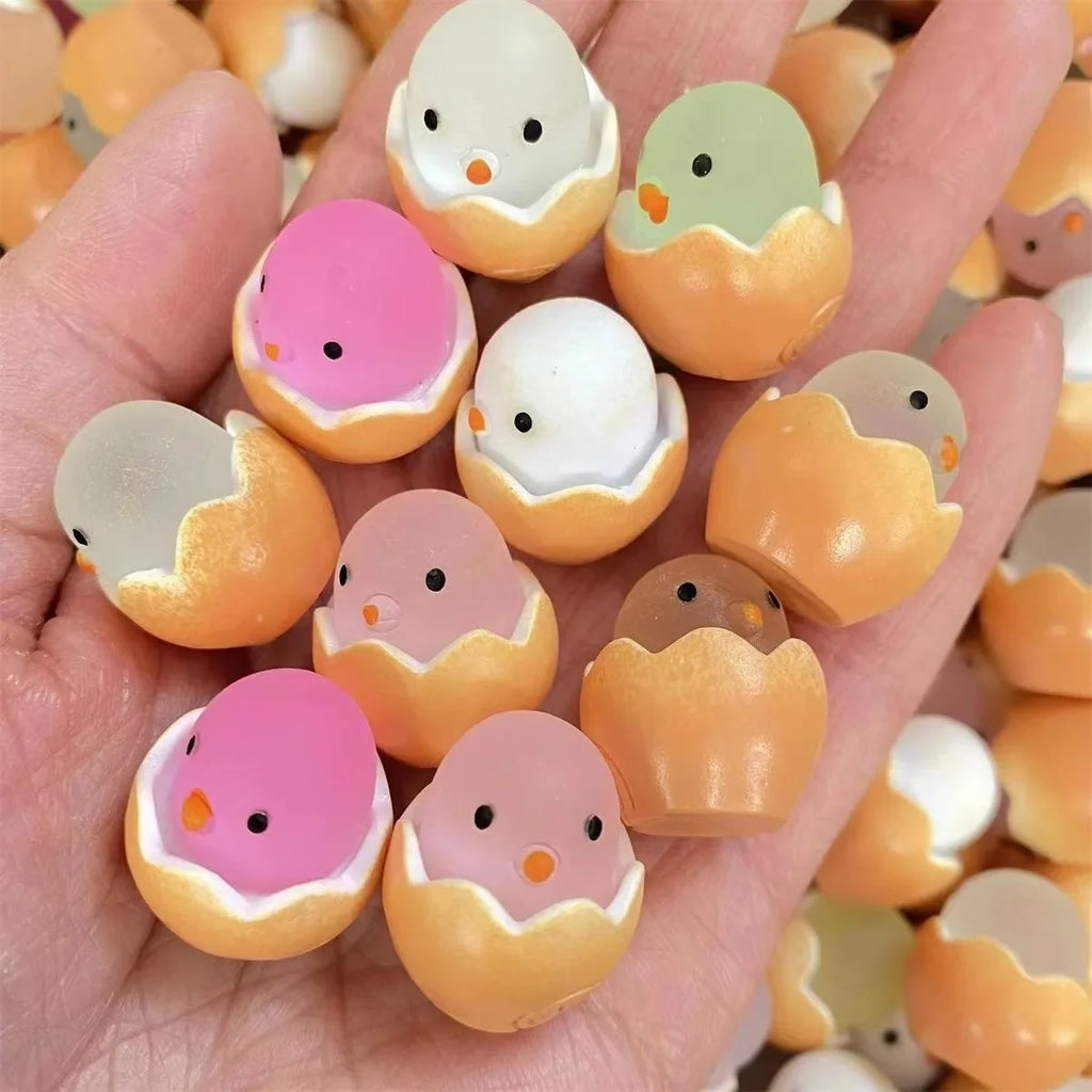 Luminous Eggshell Chick Car Decoration | Resin DIY Toy for Jewelry and Gifts