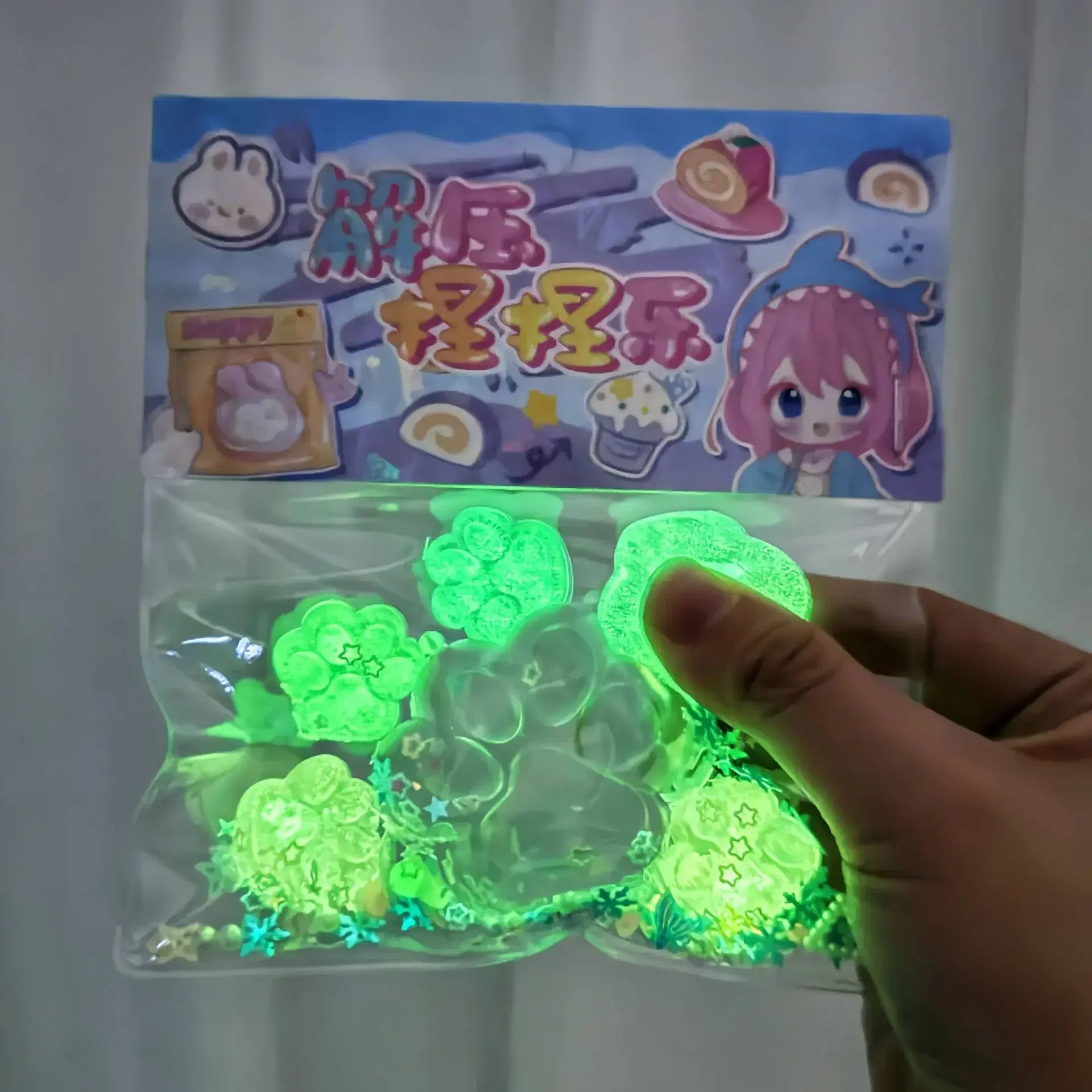 Luminous Cat Paw Squishy Toy | Stress Relief Glow-in-the-Dark Decompression Fidget Toy