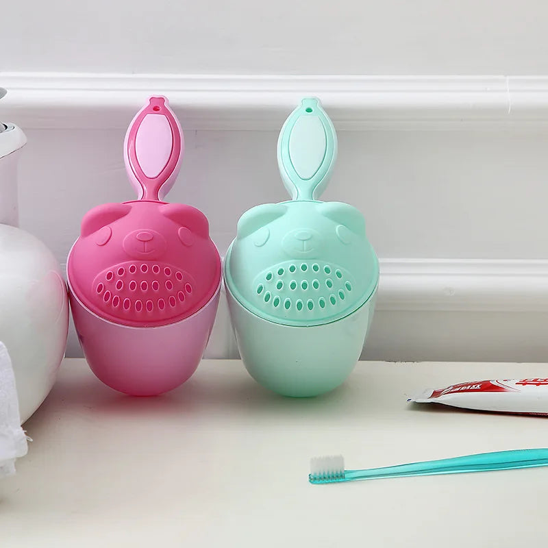 Cute Cartoon Baby Bath Cap Shampoo Cup Toddler Kids Hair Washing Spoon Portable Children Bath Shower Bailer Baby Bathing Tool