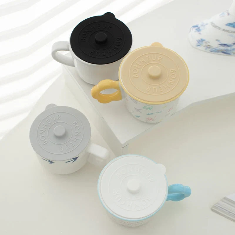 Universal Silicone Cup Cover with Handle | Sealing Lid for Coffee and Milk Cups