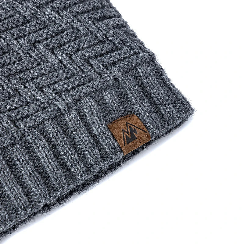 Unisex Peak Labal Winter Hat | Warm Knitted Beanie with Plush Fur Lining