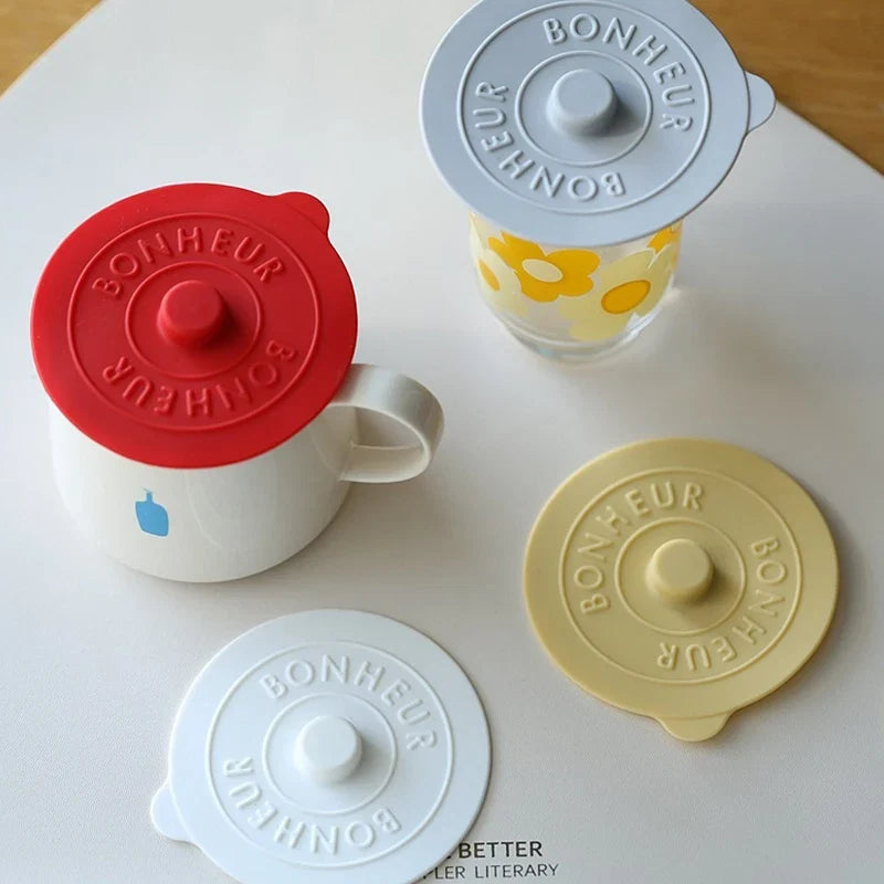 Universal Silicone Cup Cover with Handle | Sealing Lid for Coffee and Milk Cups