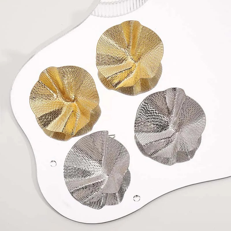 Vintage Circle Stud Earrings | Gold Geometric Statement Jewelry