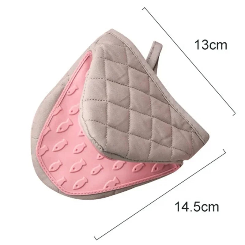 Fish Shaped Silicone Anti Scald Oven Glove | Kitchen Glove for Hot Dishes and Trays