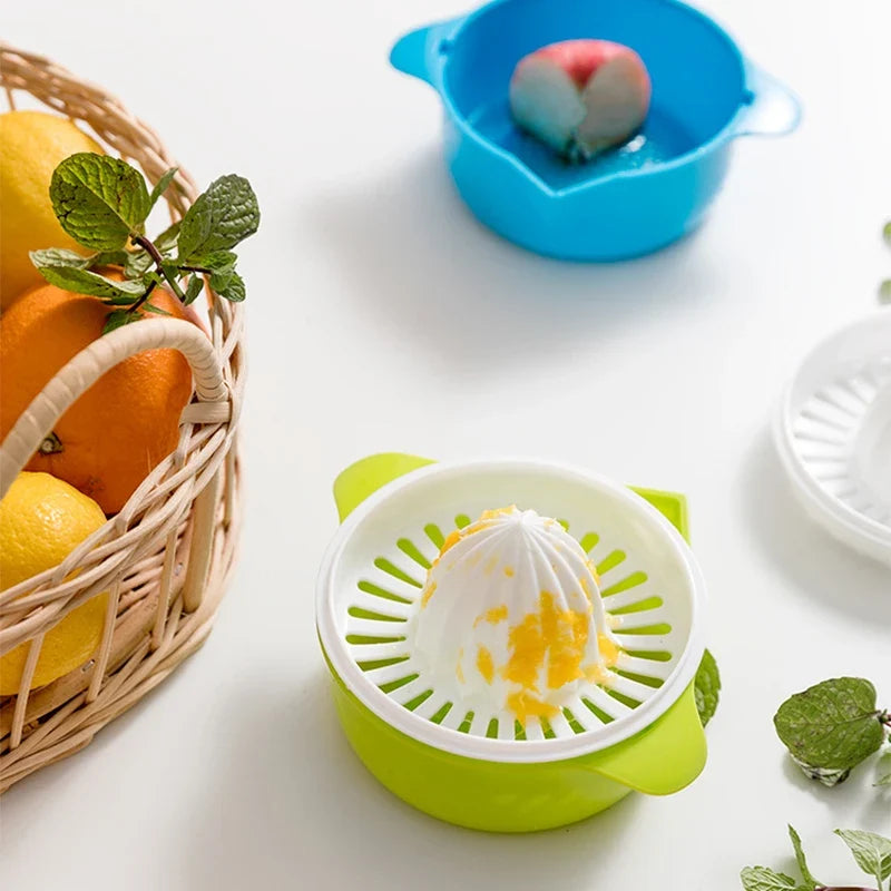Portable Manual Citrus Juicer | Compact Kitchen Fruit Press