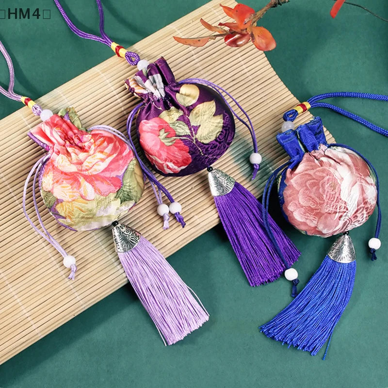 Chinese Style Embroidery Tassel Gift Pouch | Lotus Scented Sachet Bag