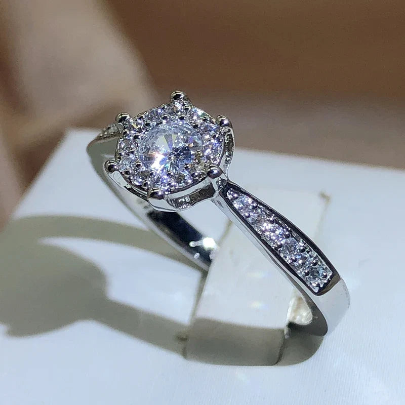 Sterling Silver 925 Six-Claw Zircon Ring | Classic Cocktail Jewelry