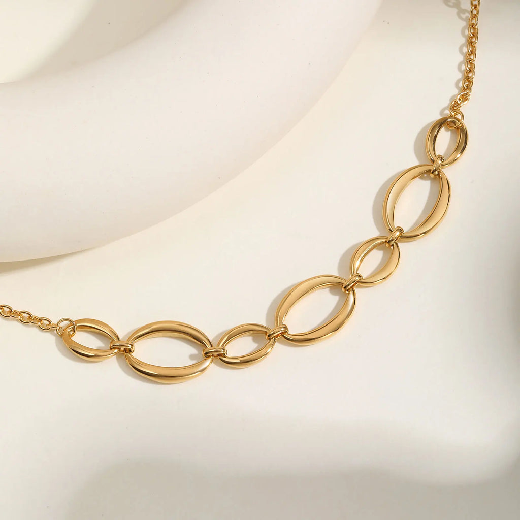 18K Gold Plated Oval Pendant Chain Necklace | Waterproof Stainless Steel Choker