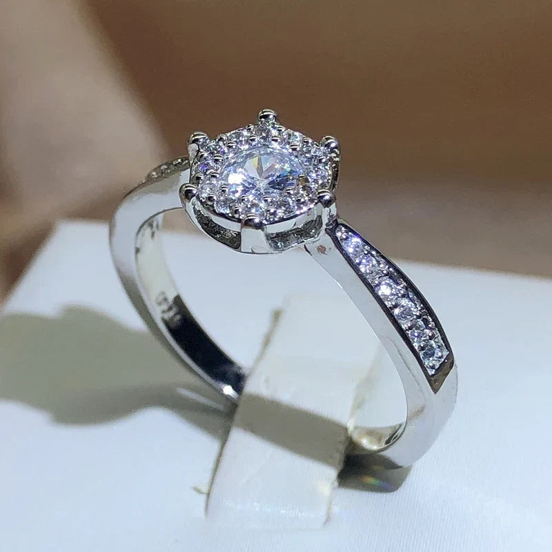 Sterling Silver 925 Six-Claw Zircon Ring | Classic Cocktail Jewelry