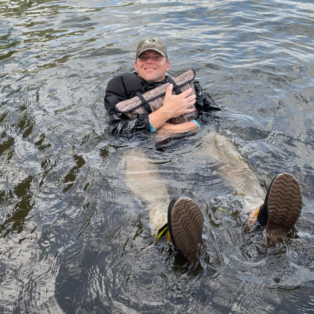 Waterproof Floating Cooler Bag - Shadow Grass Habitat Camo
