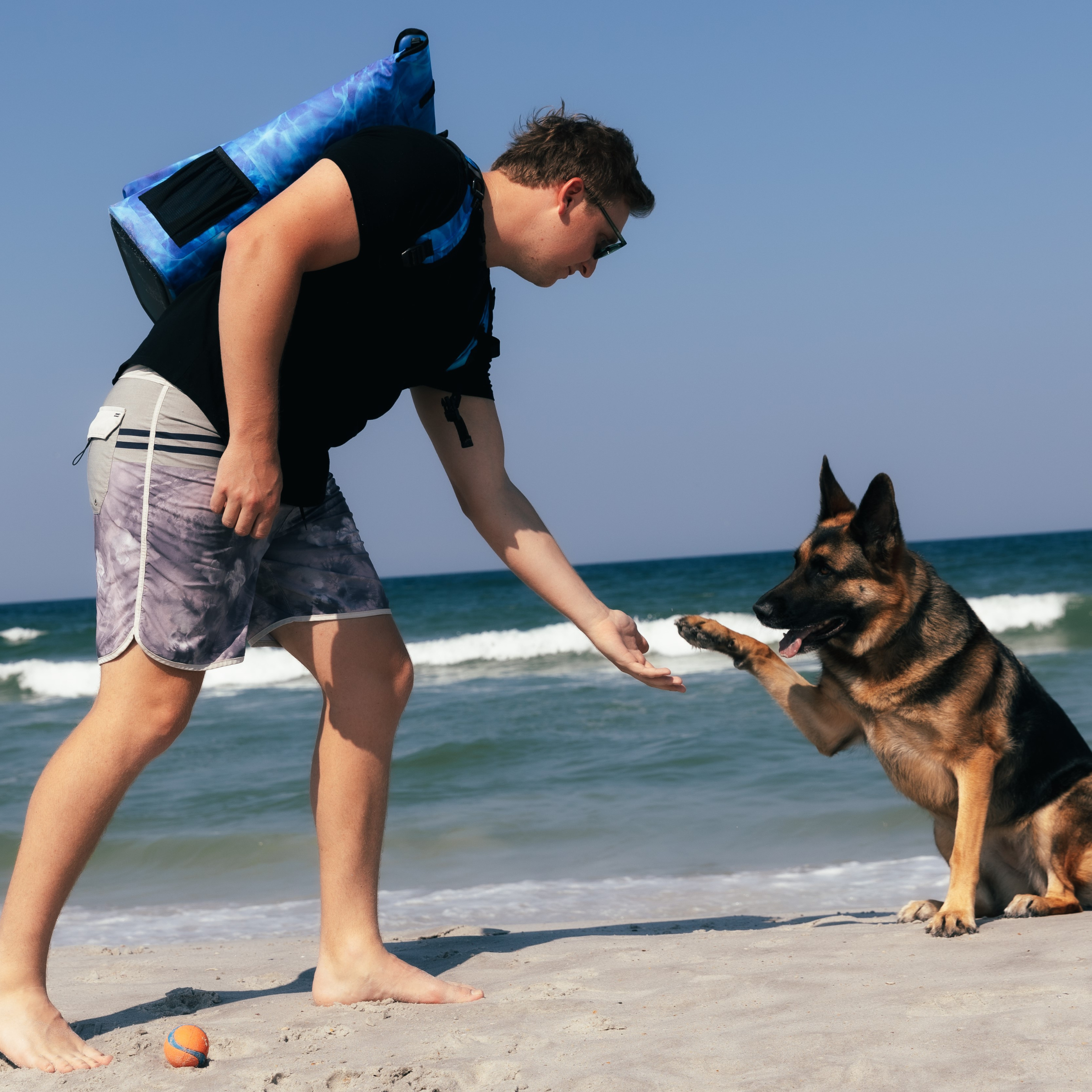 Waterproof Floating Backpack Cooler - Ocean Blue