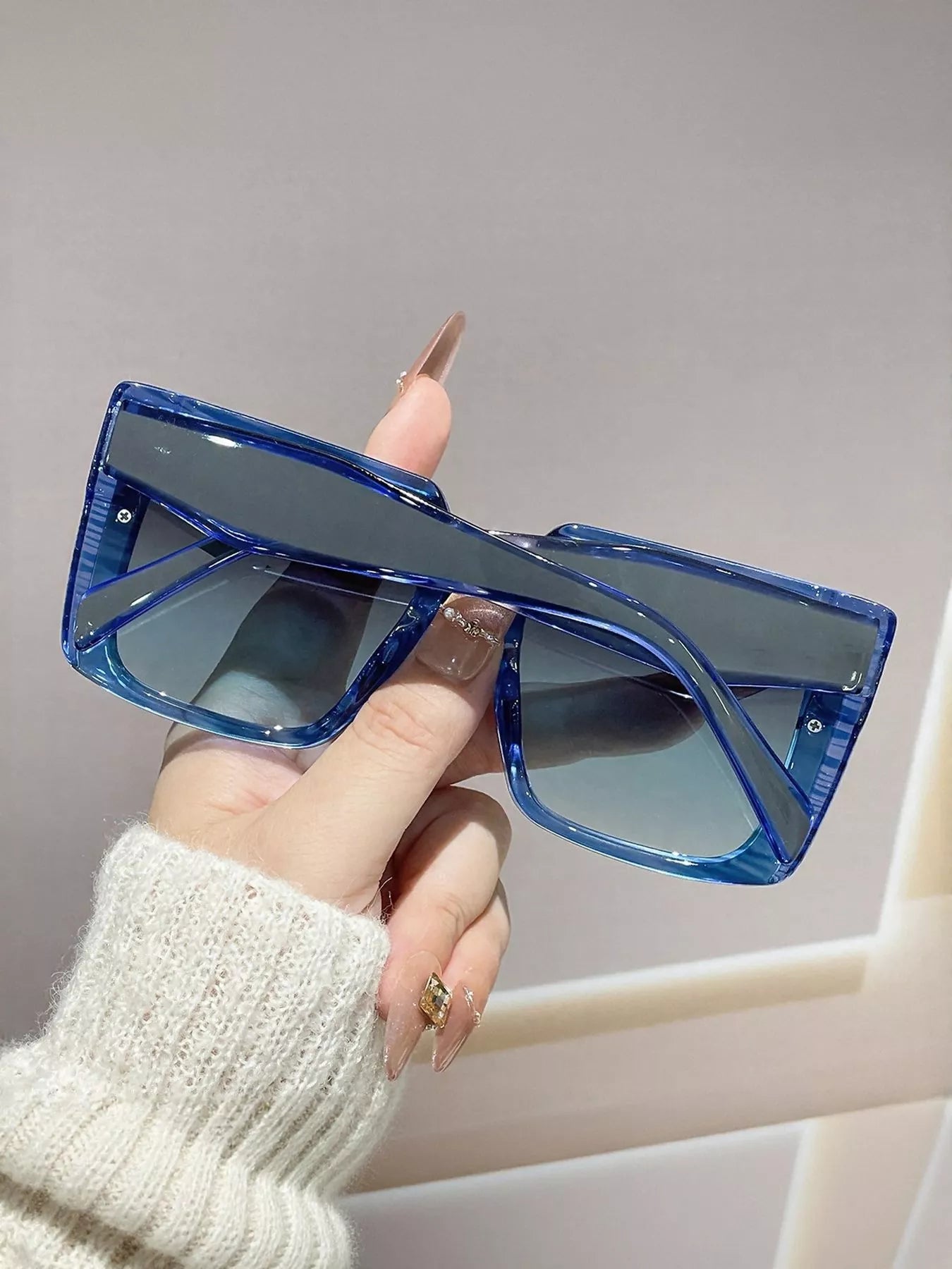 Oversized Gradient Square Sunglasses