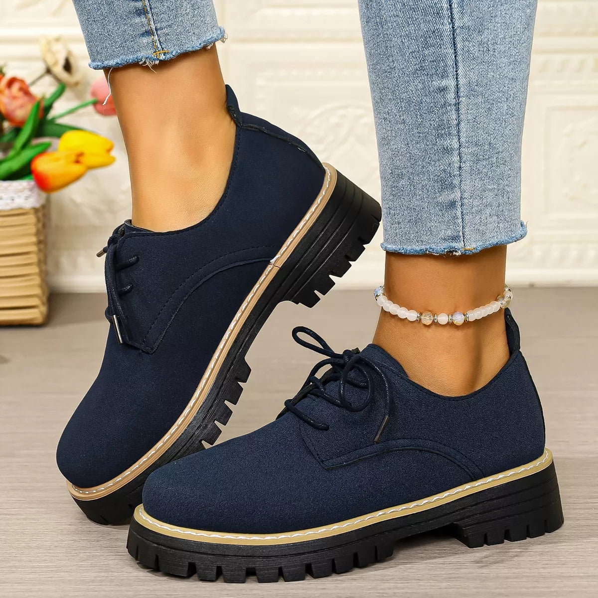Round Toe Lace-Up Loafers
