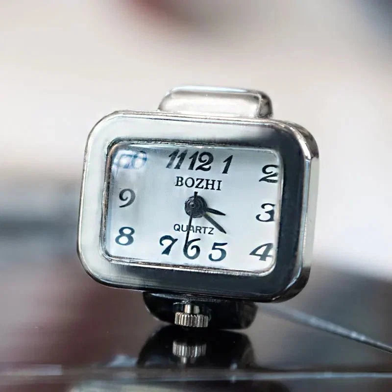 Retro Roman Vintage Punk Finger Watch Ring | Functional Ring Watch with Quartz Movement
